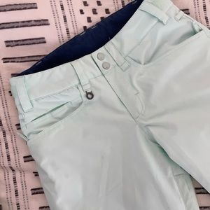 EUC mint ski snowboard pants - womens xs